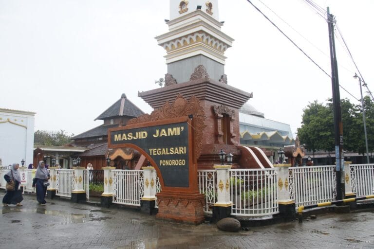 Masjid Jami’ Tegalsari Ponorogo Siap Jadi Wisata Religi Terpadu, Kang Giri Dukung Pengembangan Kawasan Bersejarah