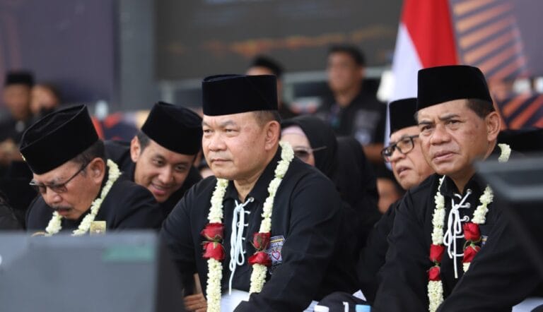 Puluhan Ribu Warga PSHT Padati Alun-alun Ponorogo, Zikir Bersama Teguhkan Karakter Bangsa