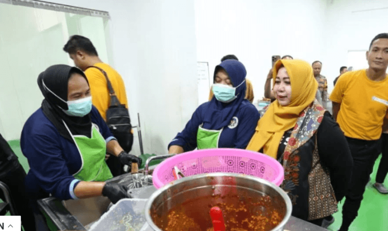 SPPG Purbosuman Jadi Percontohan, Lisdyarita Dorong Standar Ketat MBG di Ponorogo