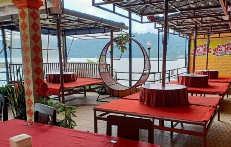 Daftar Warung Makan di Sekitar Telaga Ngebel yang Cocok untuk Tempat Bukber Bersama Teman