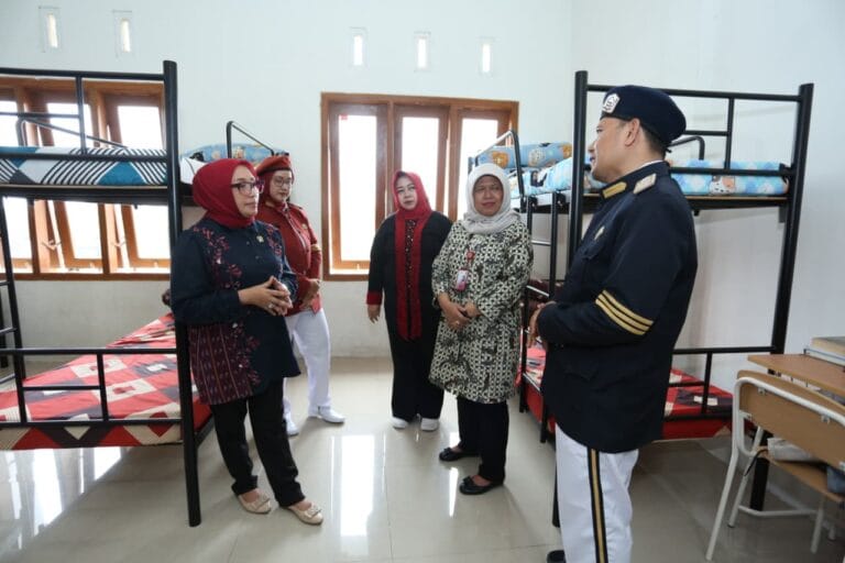 Menteri PPPA Apresiasi Sekolah Rakyat di Ponorogo, Sebut Investasi Negara untuk Masa Depan Anak