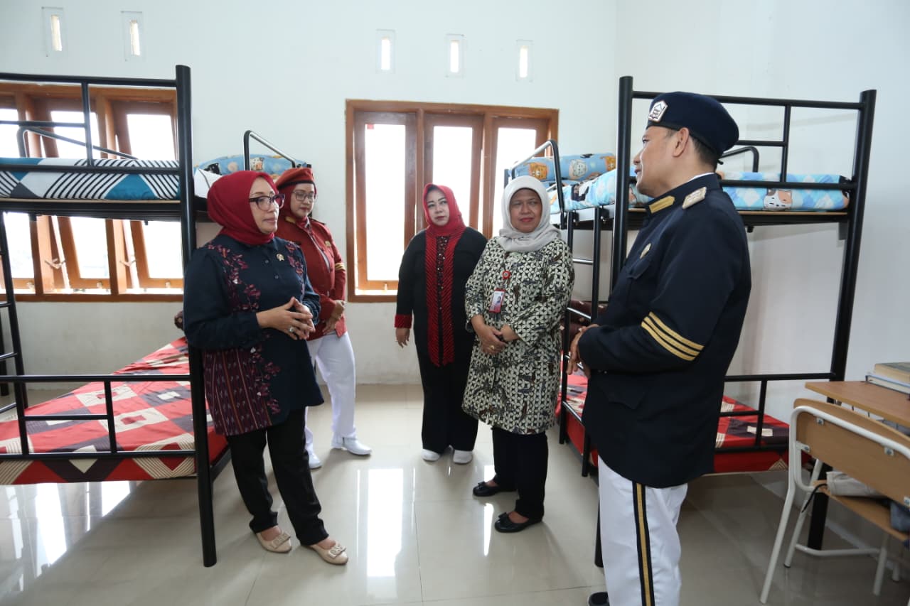 Menteri PPPA Apresiasi Sekolah Rakyat di Ponorogo, Sebut Investasi Negara untuk Masa Depan Anak