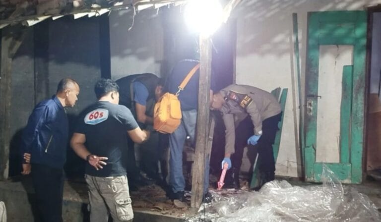 Ledakan Petasan di Kauman Ponorogo Tewaskan 1 Orang, Tim Gegana Polda Jatim Sterilisasi Lokasi